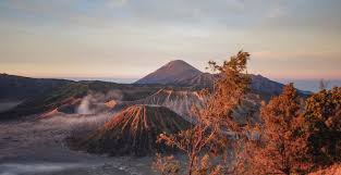 Wisata Paling Banyak Dicari November 2025